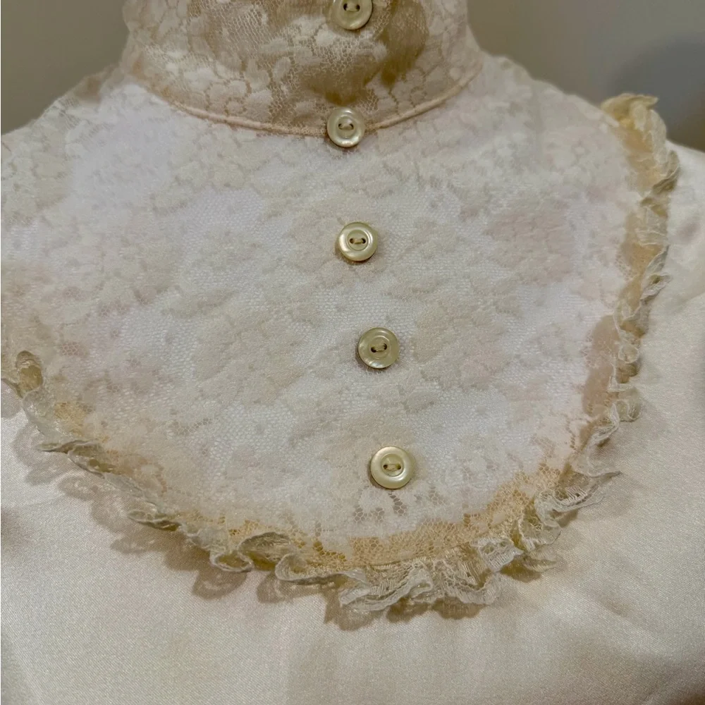 Vintage 80s Satin Lace-Trimmed Women's Blouse - Picture 2 of 10